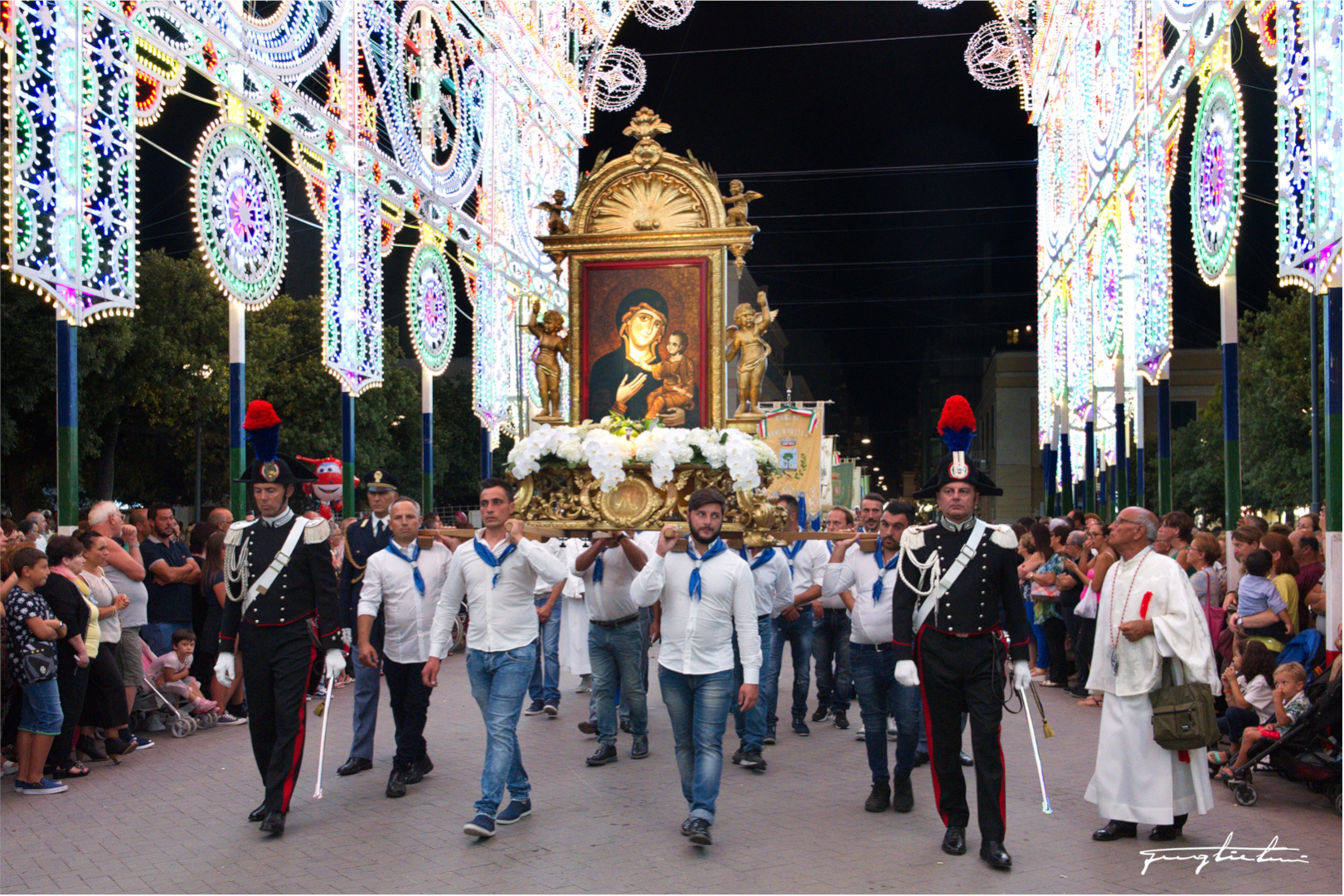 Festa Patronale Madonna della Madia, Monopoli Bari, Puglia – 16 Dicembre